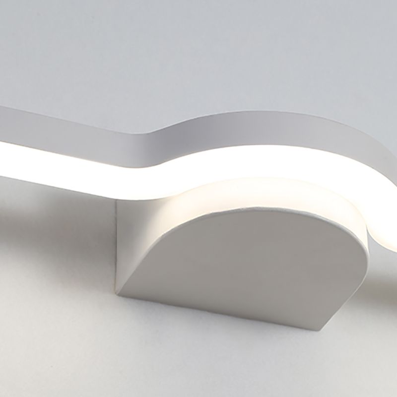 Luz de espejo de tocador LED lineal Luz de pared de baño de metal simple y elegante