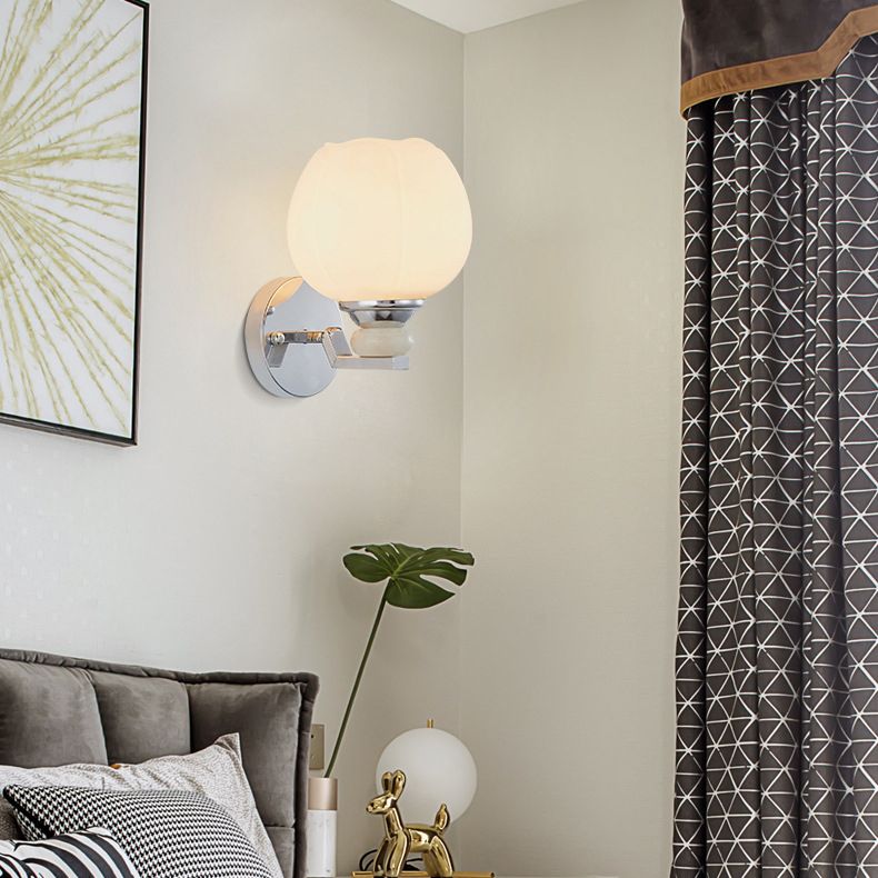 Glasgeometrische Wandbeleuchtung mit modernen Stil 1 leichte Wandmontageleuchte für Schlafzimmer