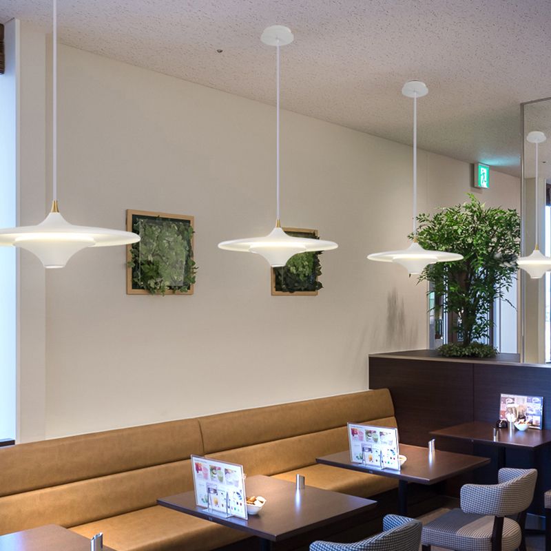 Pendentif en forme d'OVNI nordique Pendoir suspendu coloré pour le salon