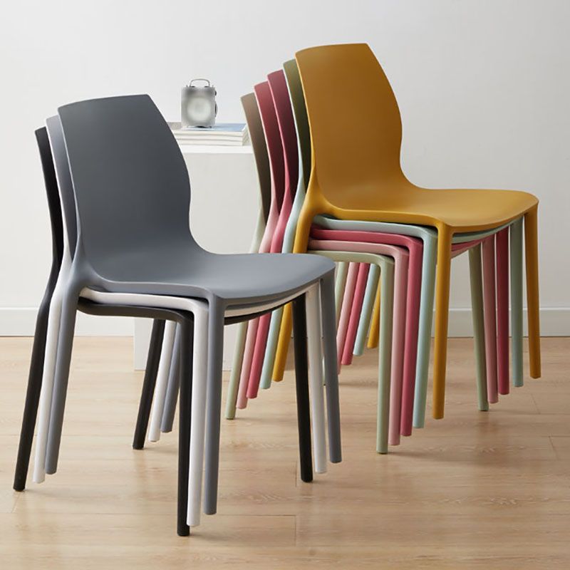Sedia da pranzo in plastica scandinava cucina in plastica.