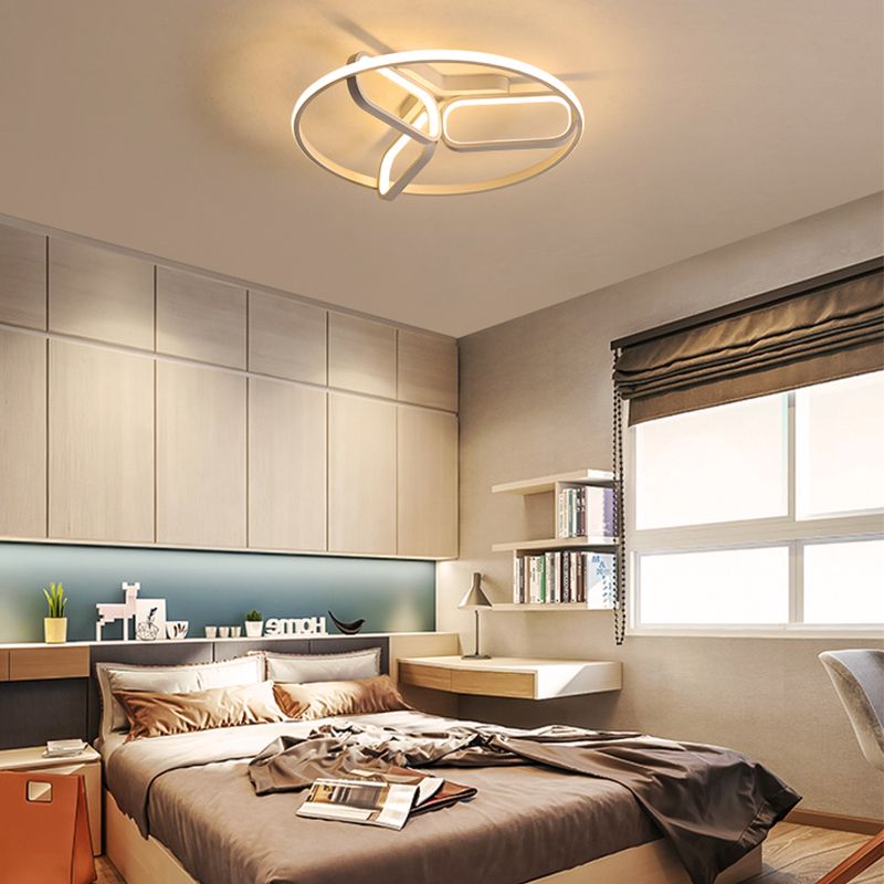 Acrylic Circular Frame Flush Light Modern Style 18"/21.5" Wide LED Bedroom Ceiling Mount Lamp in Black/White/Gold