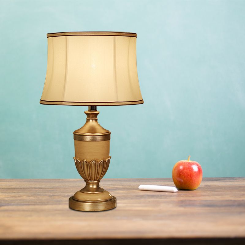 Vintage Drum Shaped Desk Lighting 1 Head Fabric Night Table Lamp with Black/Brown/Green Pot Base