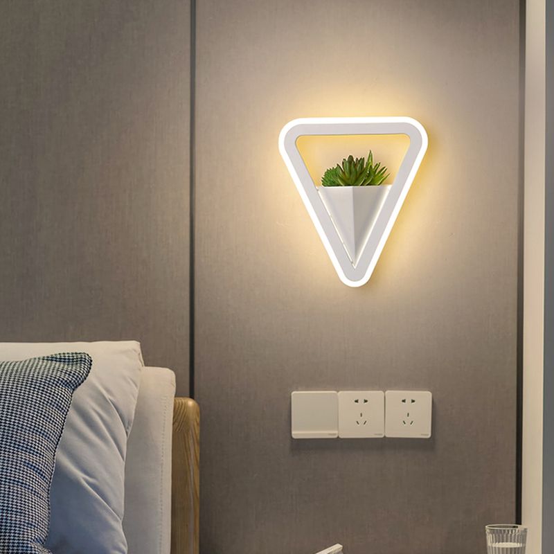 Geometry Metal Wall Light Modern Style 1 Light Wall Lamp in White(Plant Not Included)
