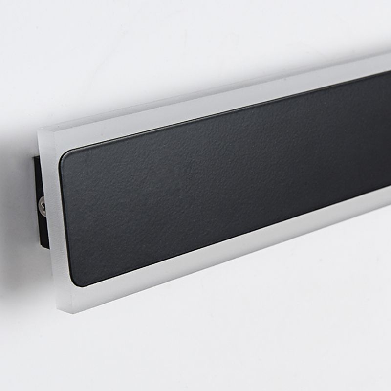 Linear Shape Metal Wall Sconce Modern Style 1- Light Wall Mount Light