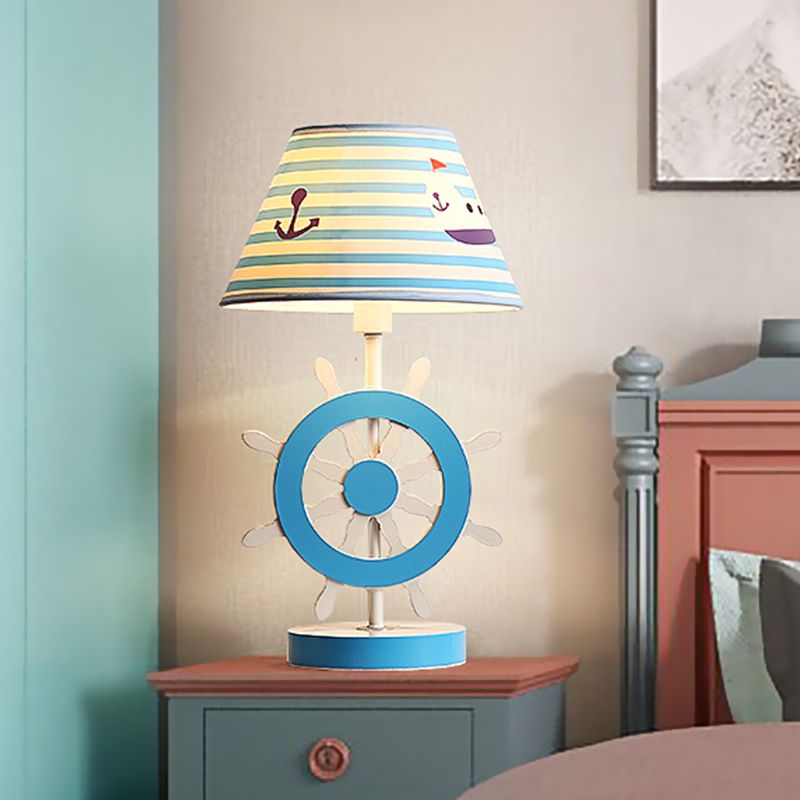 Lampada da studio conica in tessuto per bambini, lampada da lettura blu a 1 lampadina con base a timone per camera da letto
