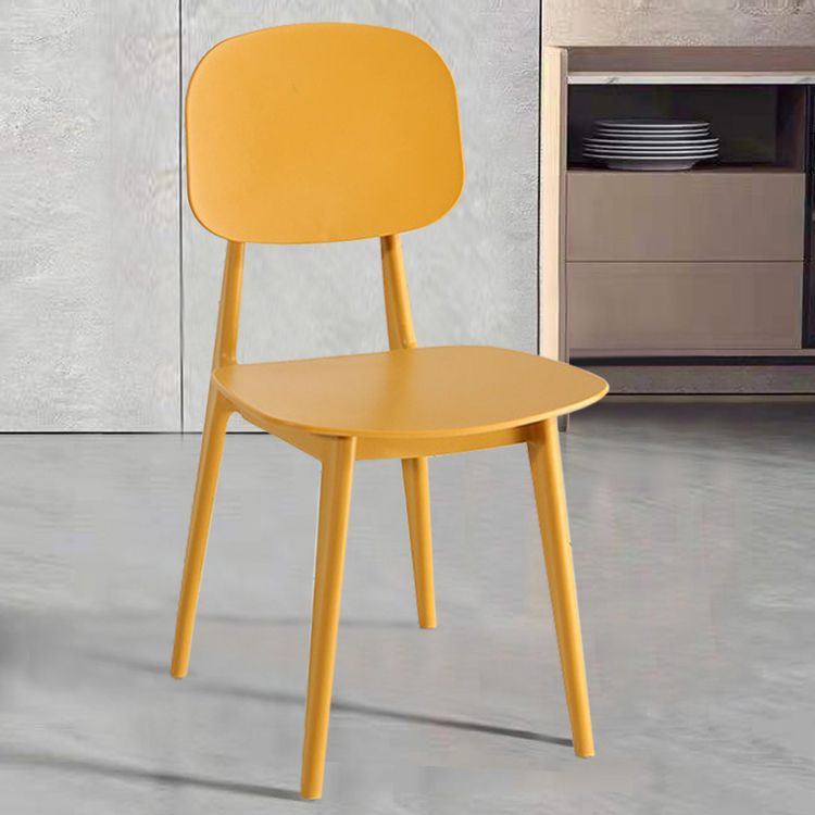 Plastic nordique Open Danding Dining Claid 32 "H Chaise de salle à manger pour restaurant
