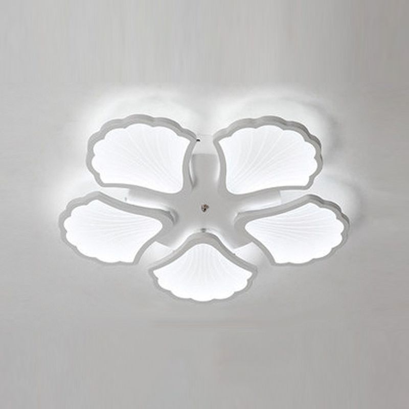 Ceiling Mounted Light Simple Metal Living Room LED Ceiling Lamp in White