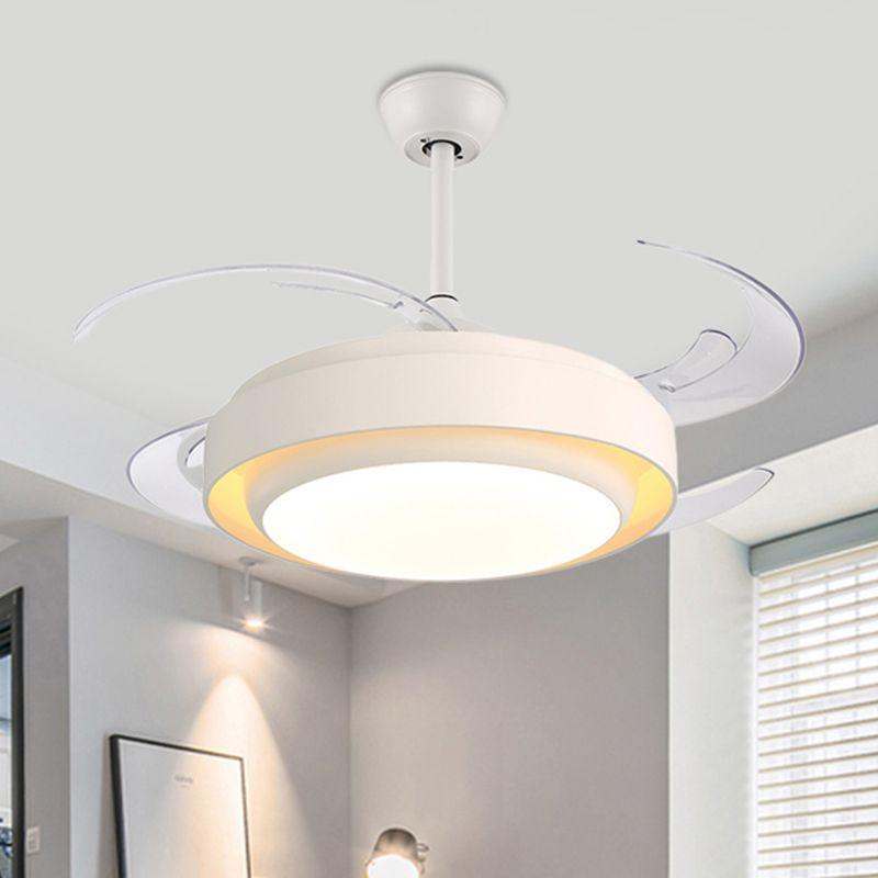 42 "breite LED -kreisförmige Deckenventilator Leuchte moderne weiße Halbflush -Halterung für Wohnzimmer, 4 klare Klingen