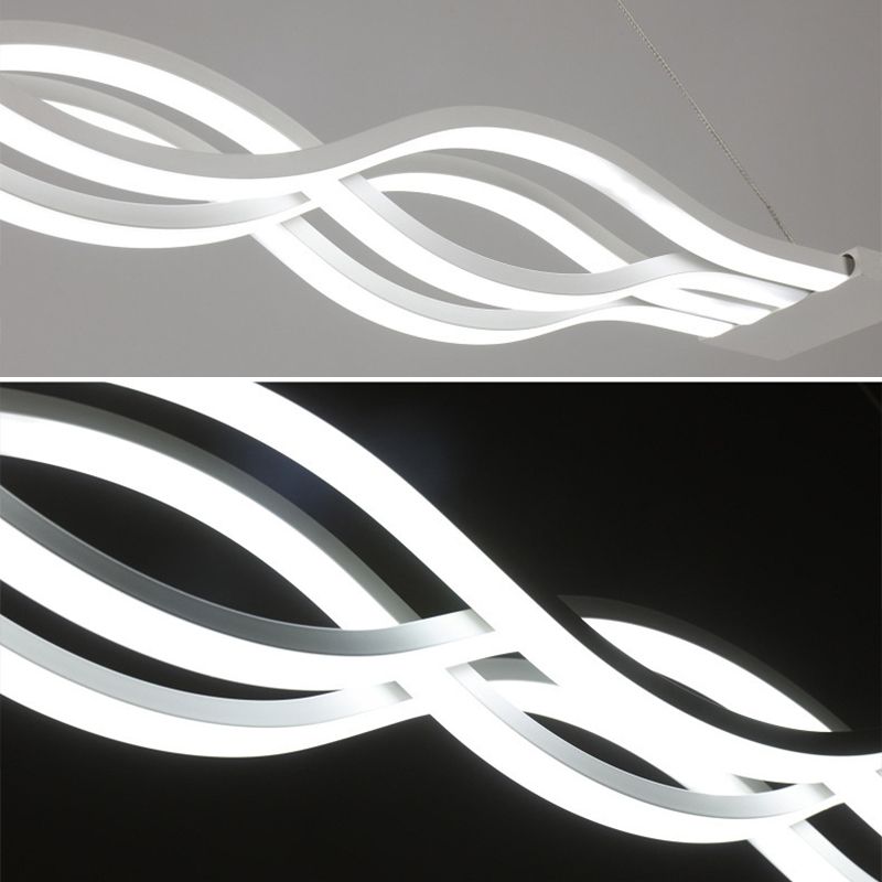 Lumière de l'île LED linéaire blanche dans un pendentif en fer forgé moderne avec une teinte acrylique