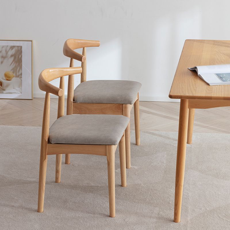 Silla lateral escandinava para el hogar, silla de comedor tapizada de madera con respaldo abierto