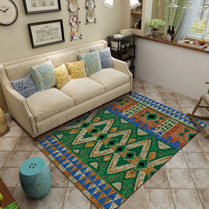 Southwestern Living Room Rug in Green Triangle Diamond Print Rug Polyester Stain-Resistant Area Rug