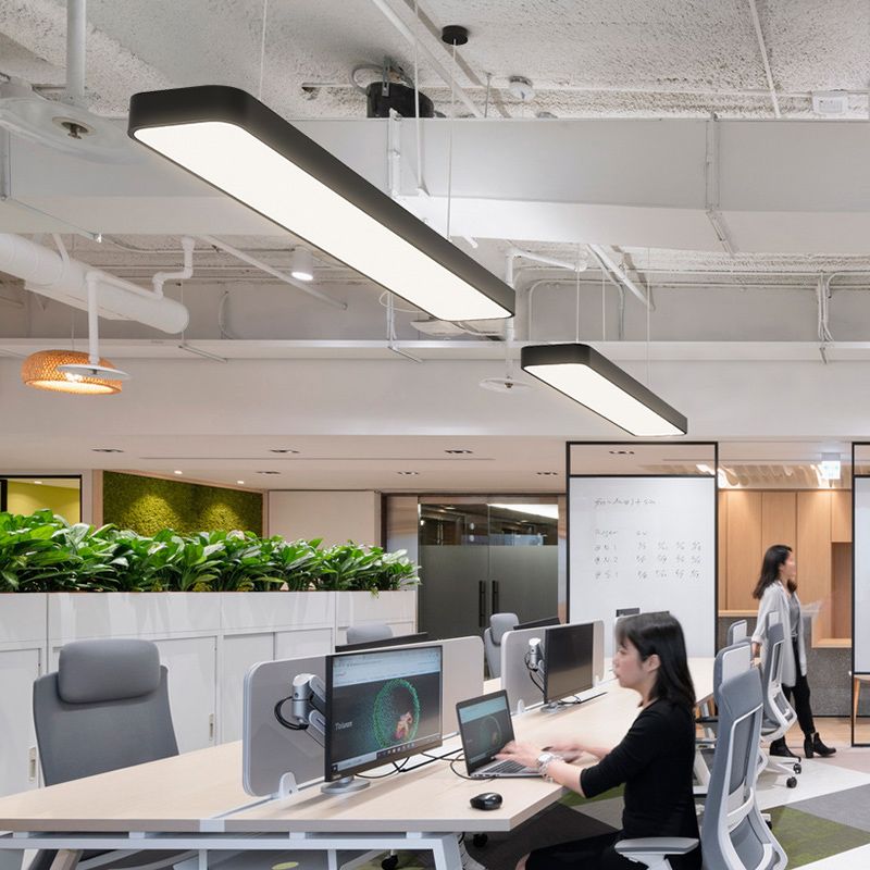 Lustre de l'île moderne lustre linéaire d'éclairage de lustre en métal pour le bureau