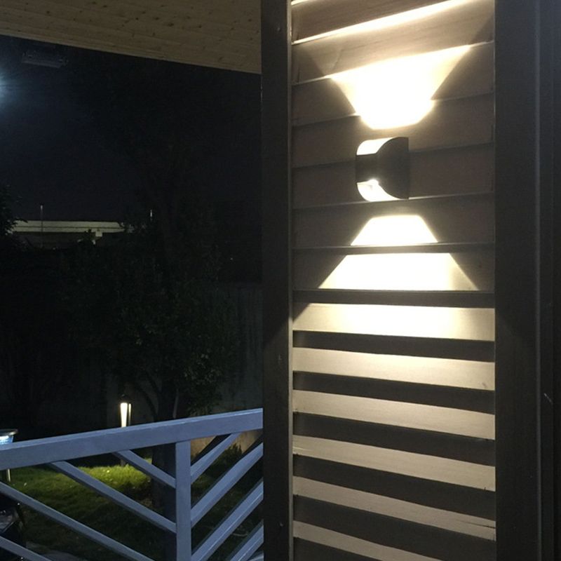 Polygon Shape Wall Light Modern Style Metal 2 Lights Sconce in Black