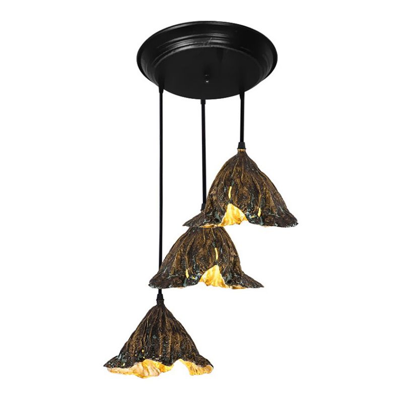 Forme de feuille de lotus flétrie Éclairage suspendu en métal de style postmoderne Lampe suspendue pour le chevet