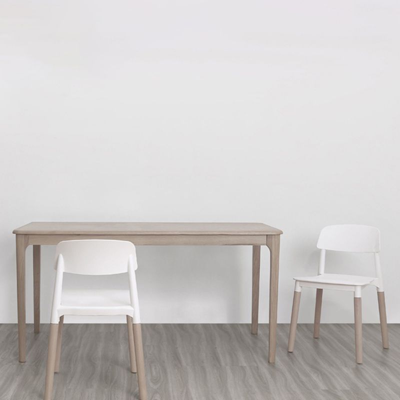 Chaises de salle à manger sans bras empilables en plastique ou ouverte la chaise latéral avec des cuisses de bois