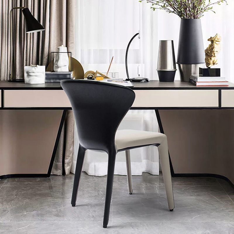 Chaise de salle à manger contemporaine, chaise d'appoint à oreilles avec 4 pieds en métal pour un usage domestique