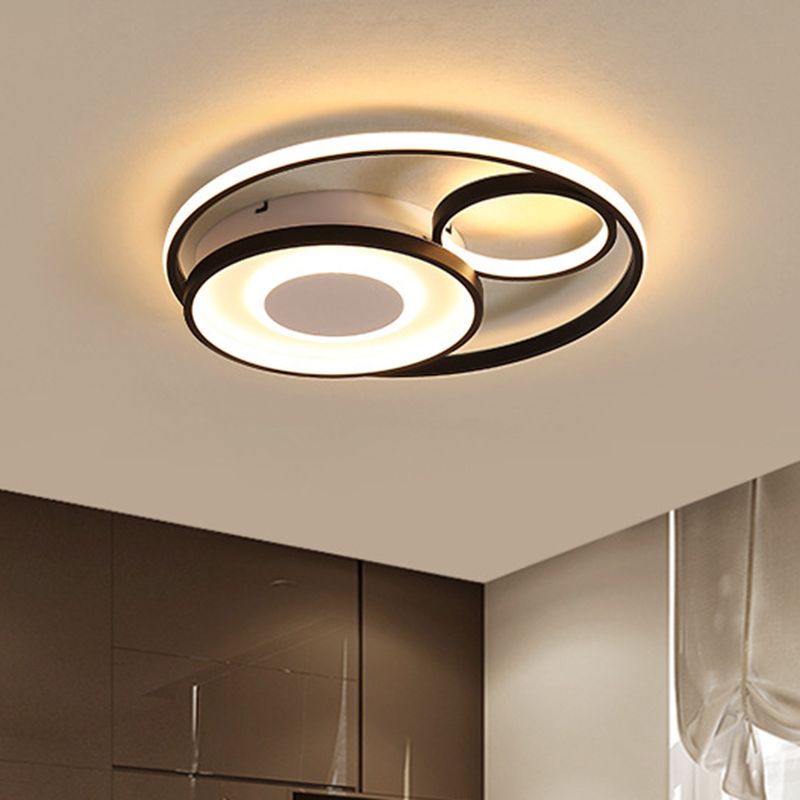 Metallic Multiple Circle Flush Mount Lamp Modernist 18"/21.5" Width LED Black Ceiling Mounted Fixture for Bedroom in Warm/White Light