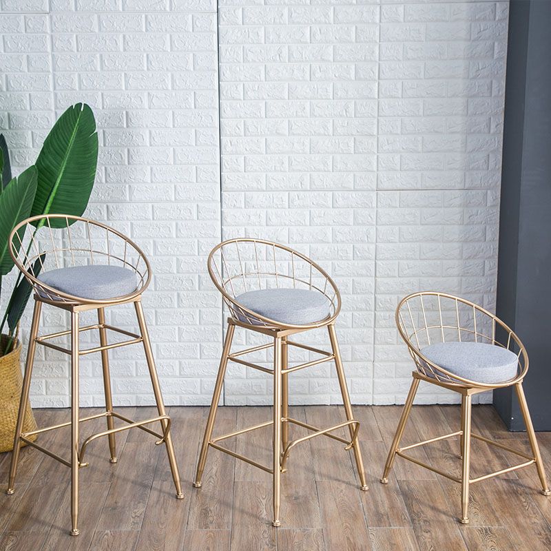 Scandinavian Design Bucket Counter Stool for Home Upholstered Bar Stools with Metal Base