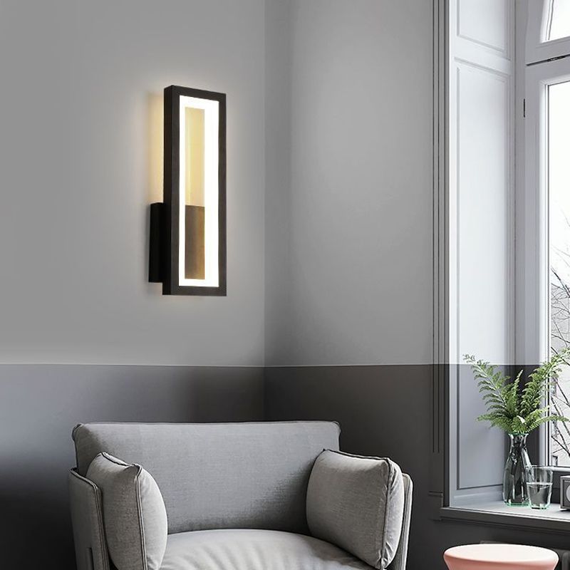 Rectangular Shape Wall Lamp Modern Style Metal 1 Lights Wall Light in White/Black