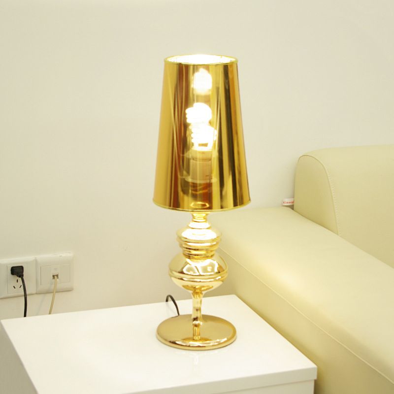 Postmodern Metal Table Lamp 1-Light Desk Light with Metal for Bedroom