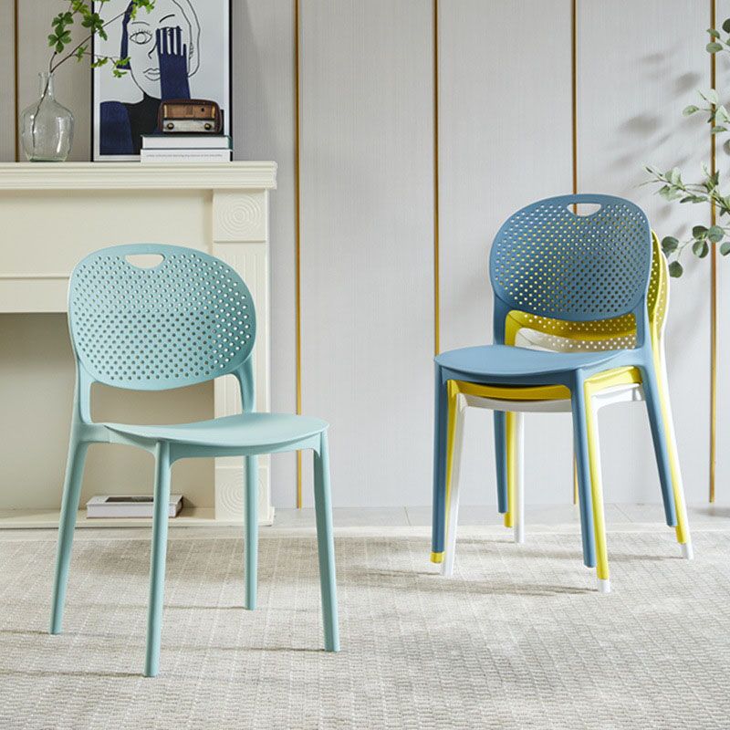 Sillas apilables modernas que cenan la silla sin brazos con las piernas plásticas para la cocina