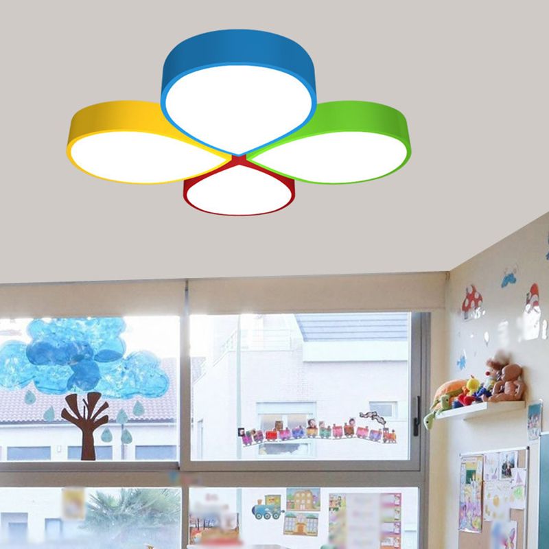 23.5"/35.5" W Macaron 4-Petal Flower Ceiling Flush Metallic Kindergarten LED Flush Mount Lamp in Red-Yellow-Blue-Green, White/3 Color Light