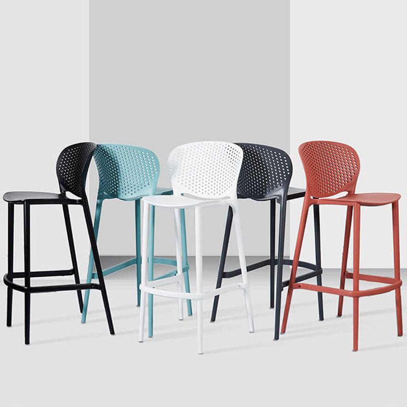Industrial Low Back Counter Stool Plastic Counter Height Stools for Kitchen