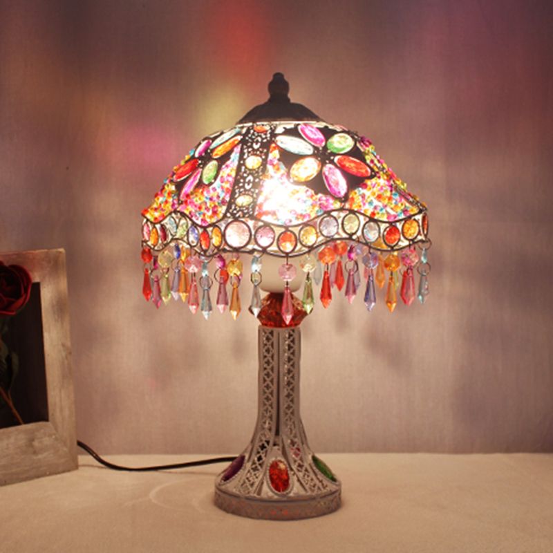 Bohemian mit einer Gekibeled -Tischbeleuchtung 1 Glühbirnen -Metall -Nachttisch Licht in Weiß/Rot/Gelb für Wohnzimmer