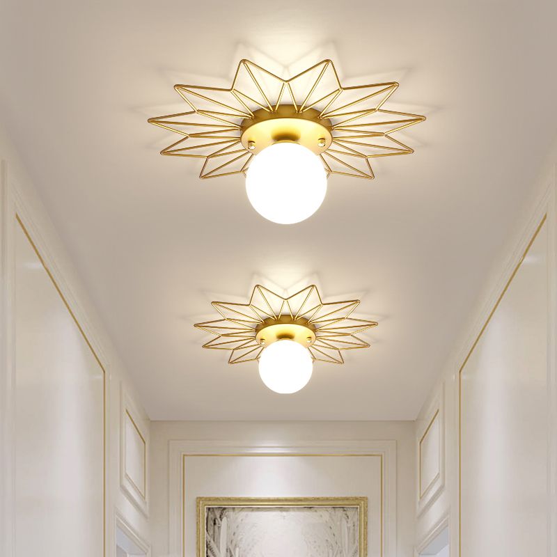 Industrial Ceiling Light Creative Flush Mount Ceiling Light Fixture with Glass Shade