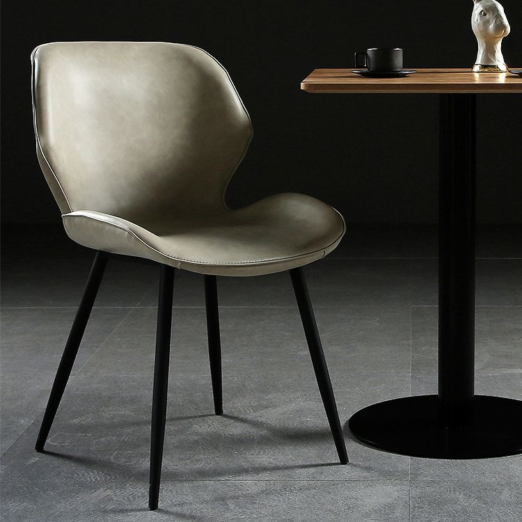Silla lateral interior contemporánea tapizada Wingback Silla de comedor de metal