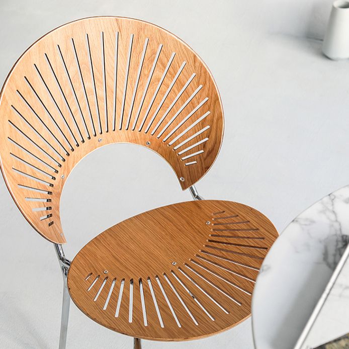 Chaise moderne en métal d'intérieur et d'extérieur, empilable, sans accoudoirs, à dossier ouvert, pour salle à manger