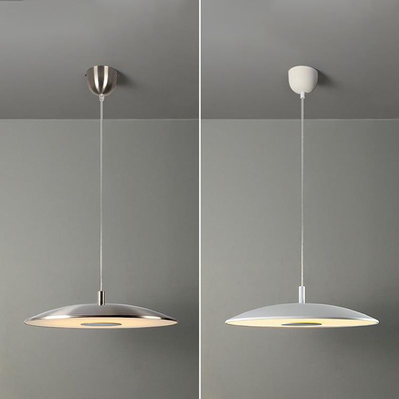 Forme rond en métal suspendu léger style moderne 1 lumière suspendue à la lumière montée sur la lumière