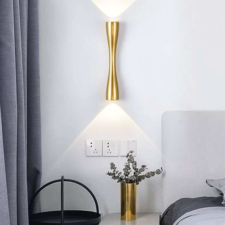 Geometrischer Schatten 2-Lights Wandleuchten moderner Metallmontageleuchte in Gold