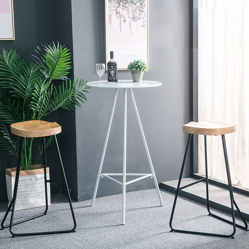 Round Indoor Industrial Bar Dining Table Iron Tripod Pedestal Bistro Table with Footrest