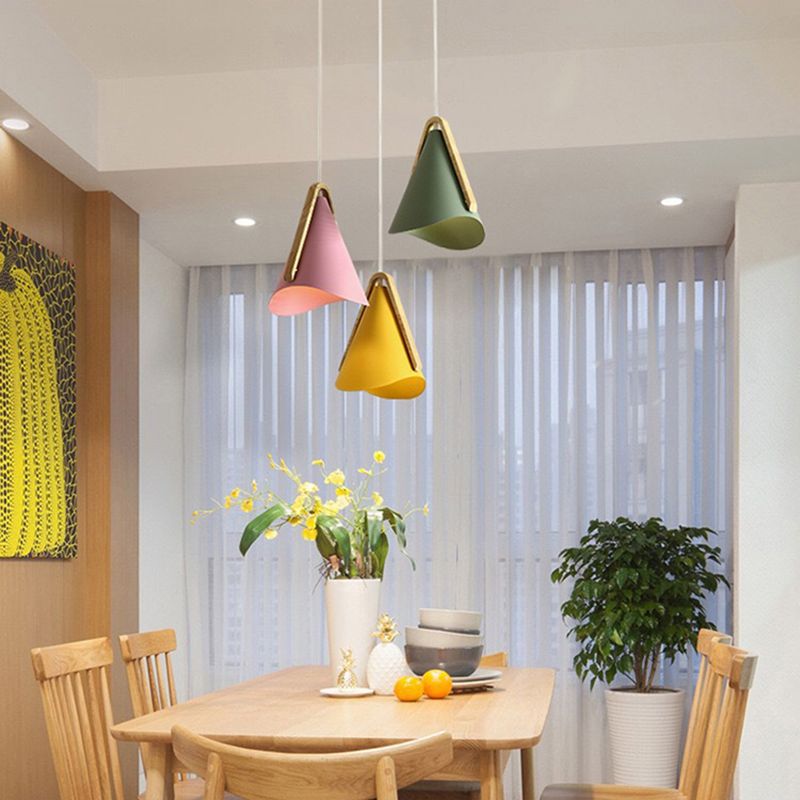 3 lichten eetkamer multi plafondlampje eenvoudige witte golfvorm hangerverlichting met kegel metalen schaduw