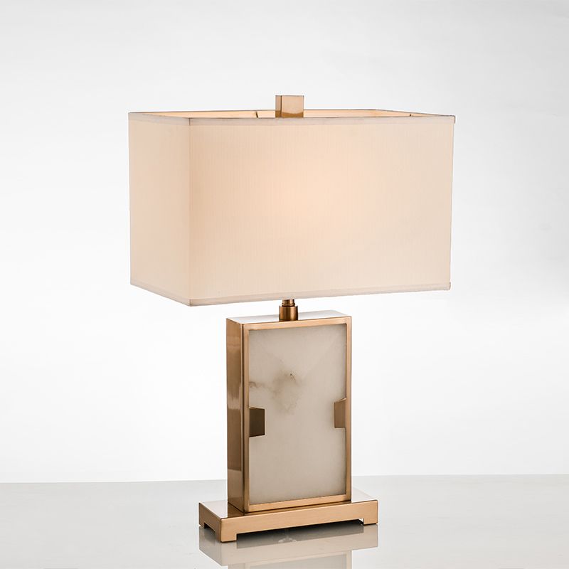 Lampada da scrivania rettangolare bianca Modernismo 1 lampadina Lampada da lavoro in tessuto con base in metallo dorato