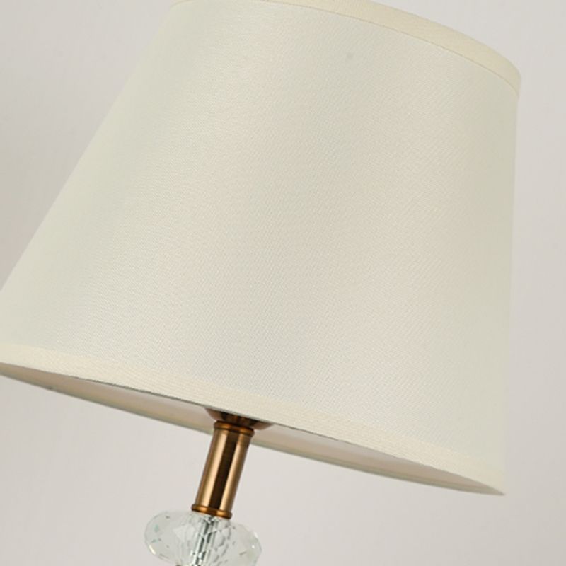 Moderne einfache Metalltischlampe Acrylschattenzylinderform -Glühbirnenleuchte für Schlafzimmer
