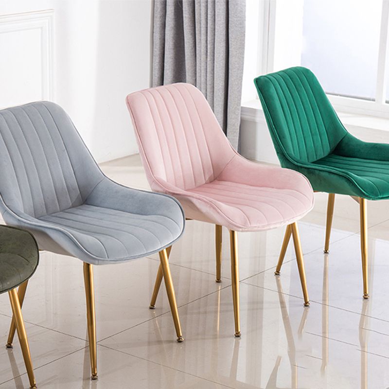 Chaises sans bras de salle à manger en métal nordique, chaise latérale rembourrée pour Restaurant