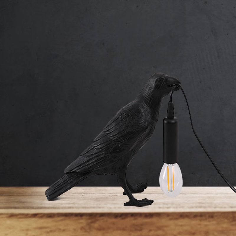 Nordic Style Bird Shaped Desk Light 1 Light Resin Night Table Lamp in White/Black for Bedroom