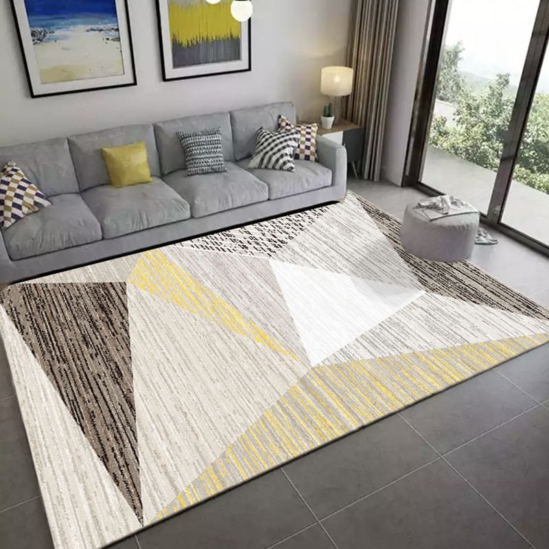 Trendy Simple Living Room Rug Modern Asymmetrical Graphic Design Rug Polyester Stain Resistant Non-Slip Backing Carpet