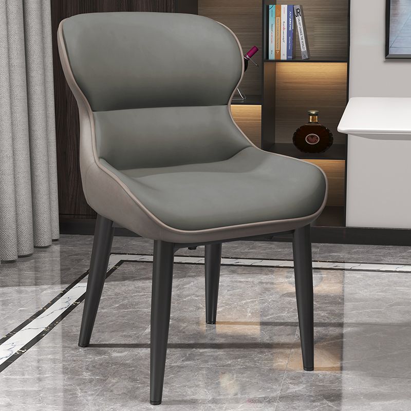 Chaises de salle à manger de style contemporain Fauteuils à oreilles avec pieds en métal