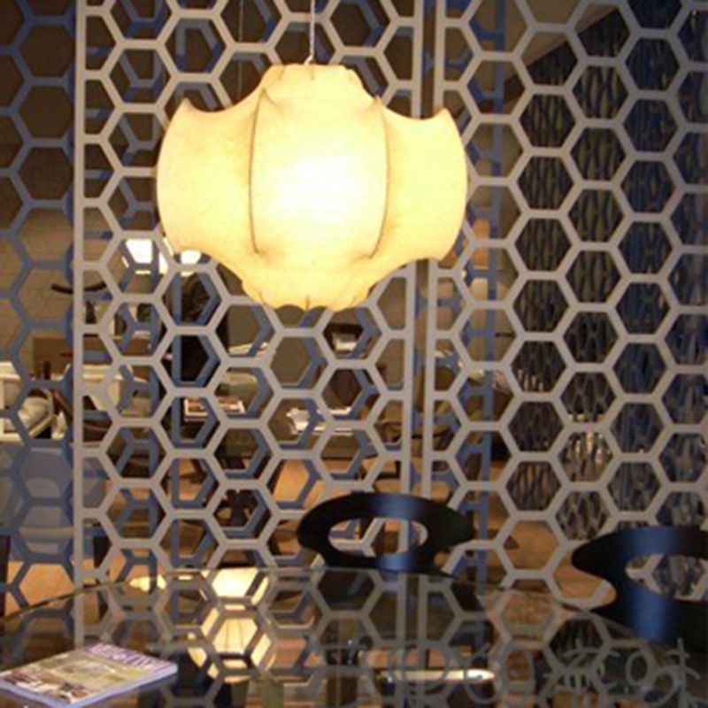 Kit de lampe suspendue de concepteur à 1 lumière blanc Pendentif en soie géométrique pour le salon