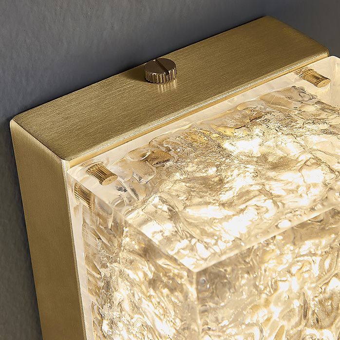 Modern Style Geometry Shape Wall Sconce Metal 1 Light Sconce Lighting for Living Room