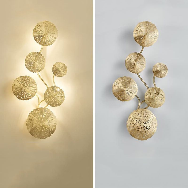 Metal Gold Wall Lamp in Modern Creative Style Stainless-Steel Lotus Shape Wall Sconce for Bedroom