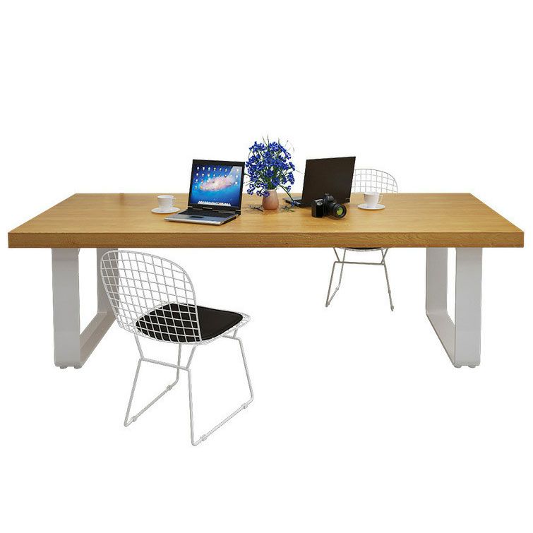 Mesa de comedor de rectángulo industrial de metal pino mesa de madera maciza con base de trineo