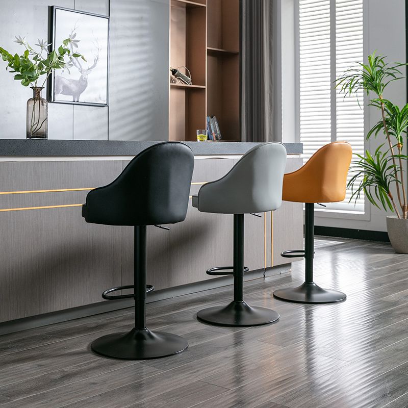 Taburete de bar ajustable giratorio de metal nórdico, taburete alto para interiores con tapizado