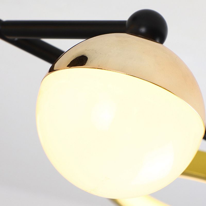 Gold verzweigte Deckenlampe postmoderne Metall -LED -Halbflush -Halterung Licht