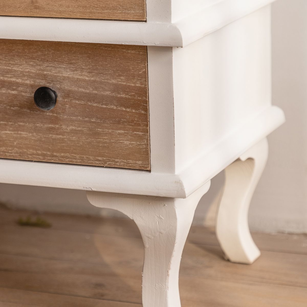 Solid Wood Cabinet Industrial Stain Resistant Accent Cabinet