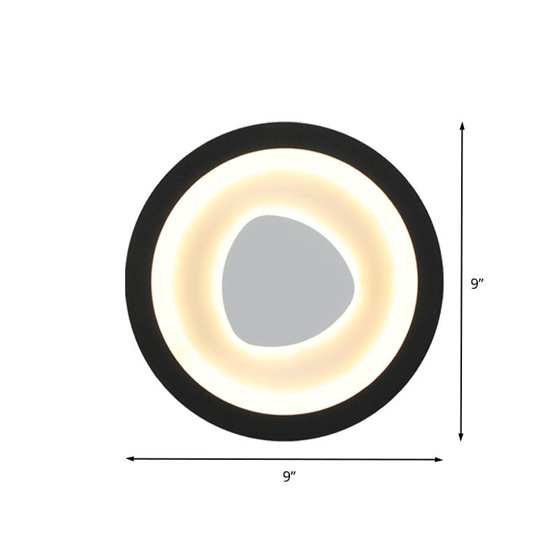 Cercle simple et triangle luminaire mural Metal LED Ponce d'angle en noir avec une teinte acrylique