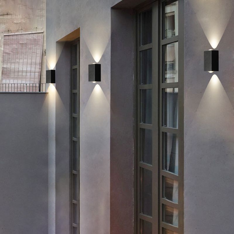 Black Geometric LED Wall Lamp in Modern Concise Style Aluminium Wall Sconce with Glass Shade